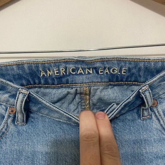 American Eagle EUC super high rise A-line distressed denim mini skirt size 8 - Picture 7 of 7